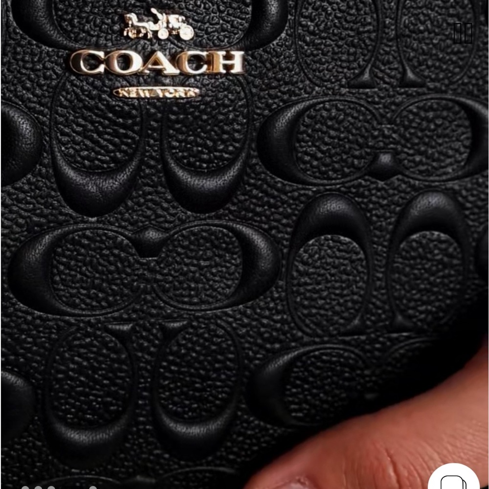 🎁Coach Boxed Corner Zip Wristlet In Signature Leather (black)